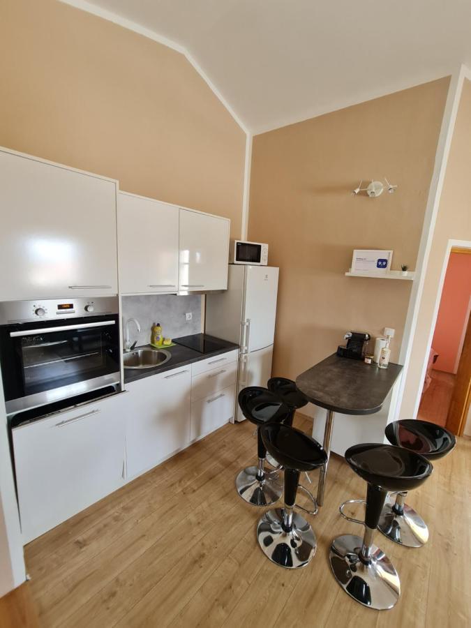 Apartman ˝Abaza˝ Vir Exterior photo