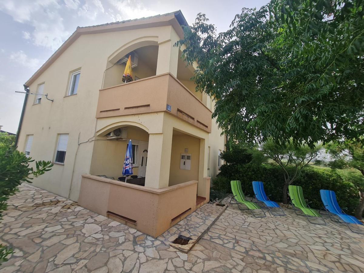 Apartman ˝Abaza˝ Vir Exterior photo